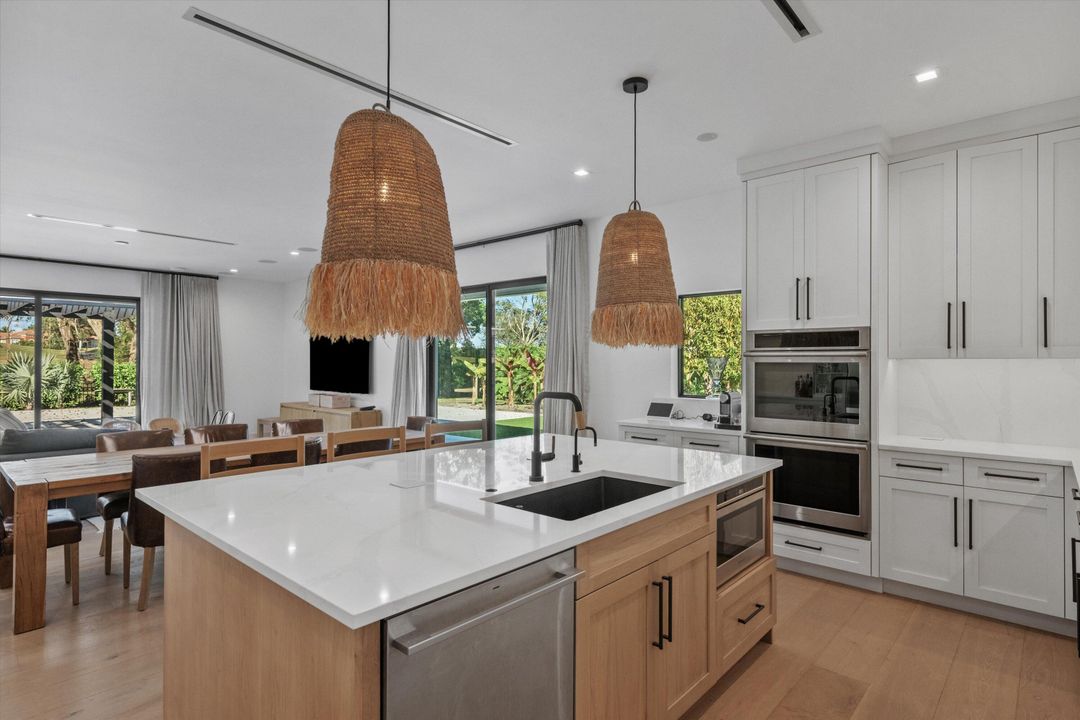 En Renta: $50,000 (4 camas, 4 baños, 4621 Pies cuadrados)