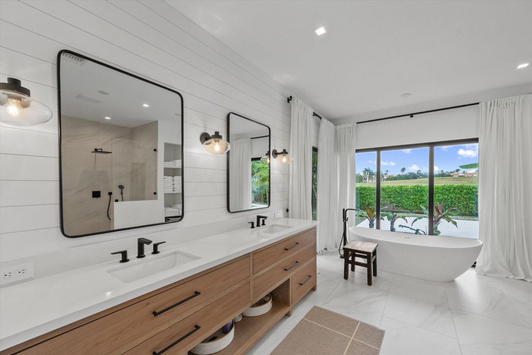 En Renta: $50,000 (4 camas, 4 baños, 4621 Pies cuadrados)