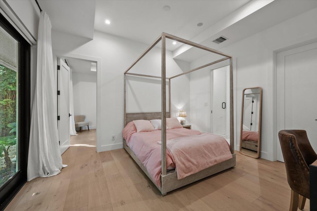 En Renta: $50,000 (4 camas, 4 baños, 4621 Pies cuadrados)