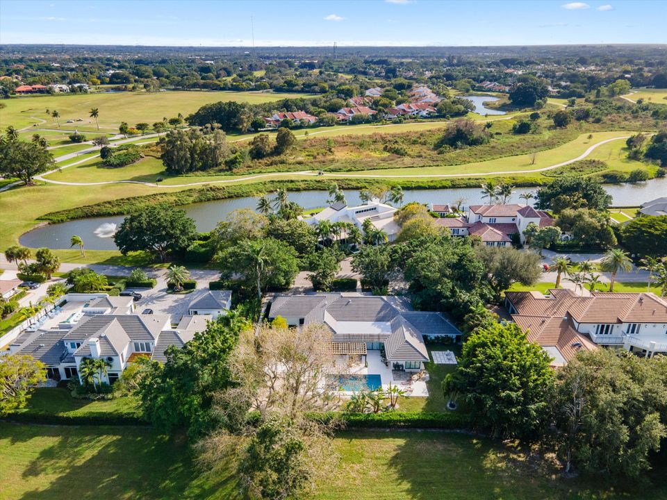 En Renta: $50,000 (4 camas, 4 baños, 4621 Pies cuadrados)