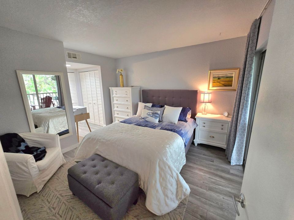 En Venta: $199,900 (2 camas, 2 baños, 782 Pies cuadrados)