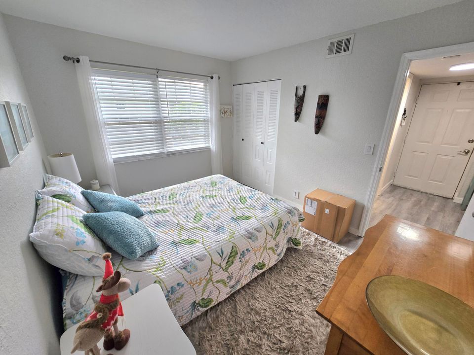 En Venta: $199,900 (2 camas, 2 baños, 782 Pies cuadrados)