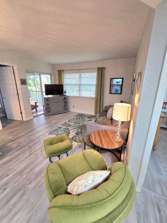 En Venta: $199,900 (2 camas, 2 baños, 782 Pies cuadrados)