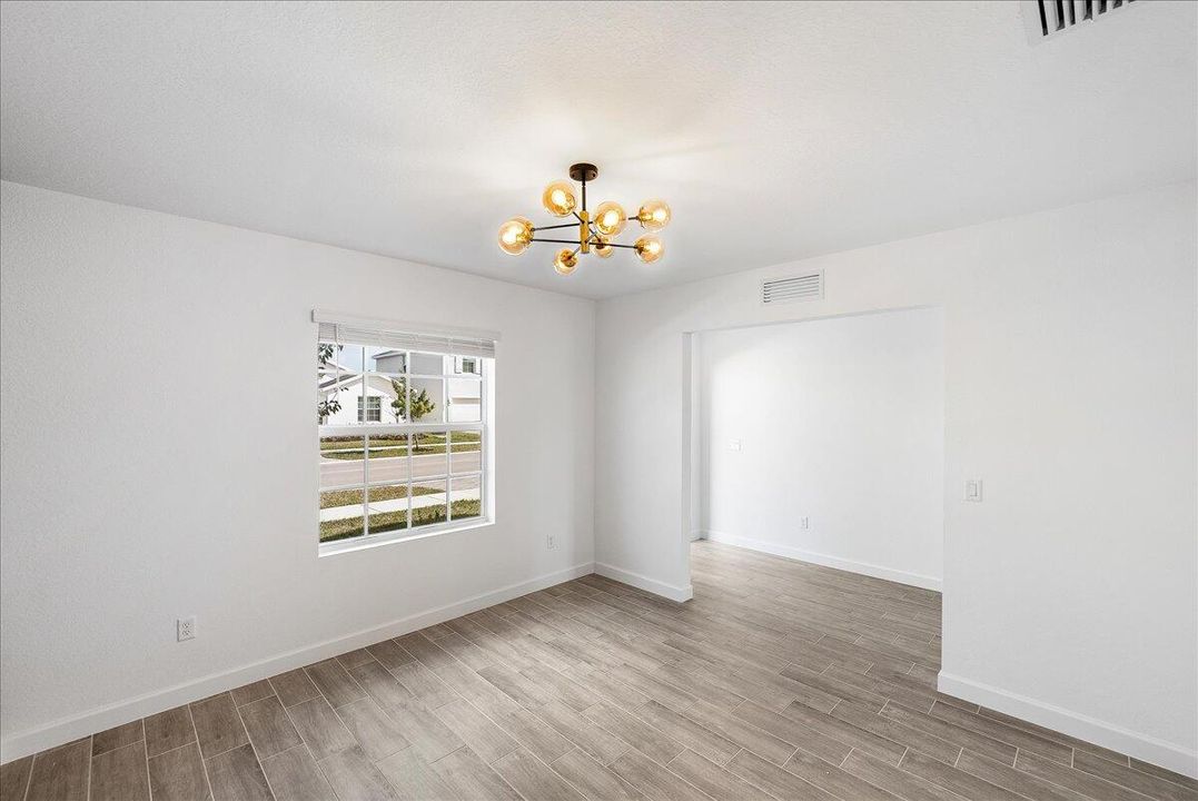 待售: $484,900 (4 贝兹, 2 浴室, 2586 平方英尺)