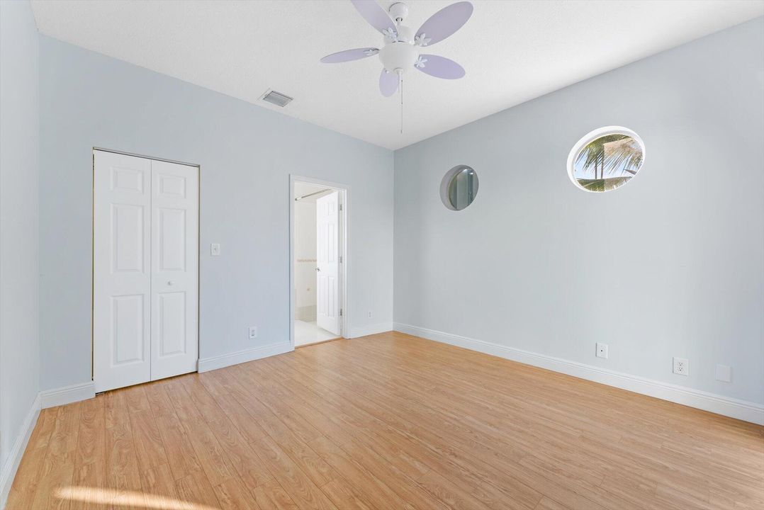 For Rent: $4,000 (4 beds, 3 baths, 1945 Square Feet)