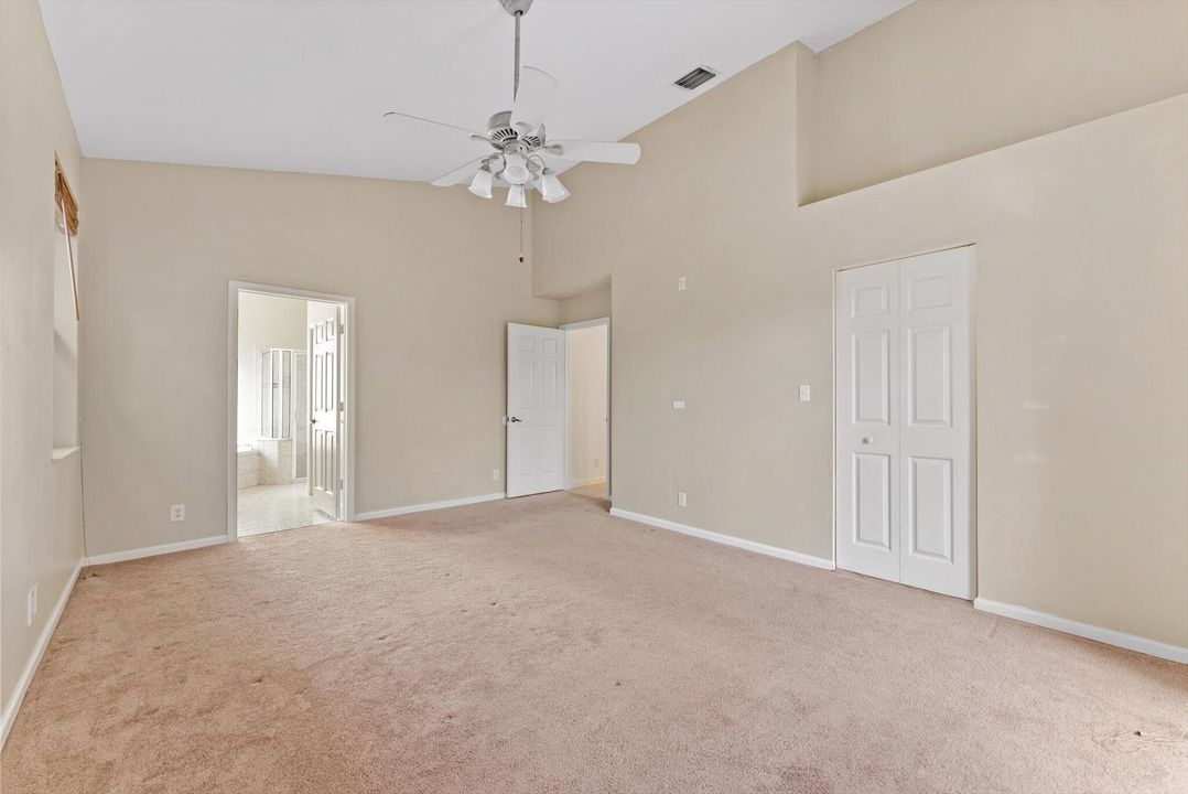 For Rent: $4,000 (4 beds, 3 baths, 1945 Square Feet)