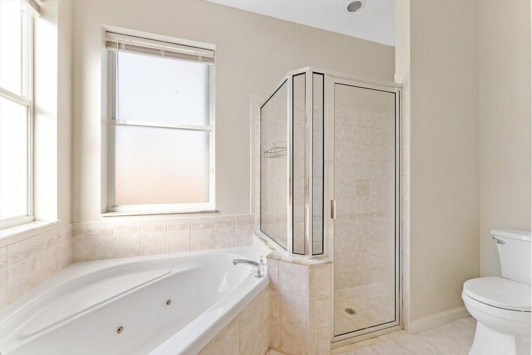 For Rent: $4,000 (4 beds, 3 baths, 1945 Square Feet)