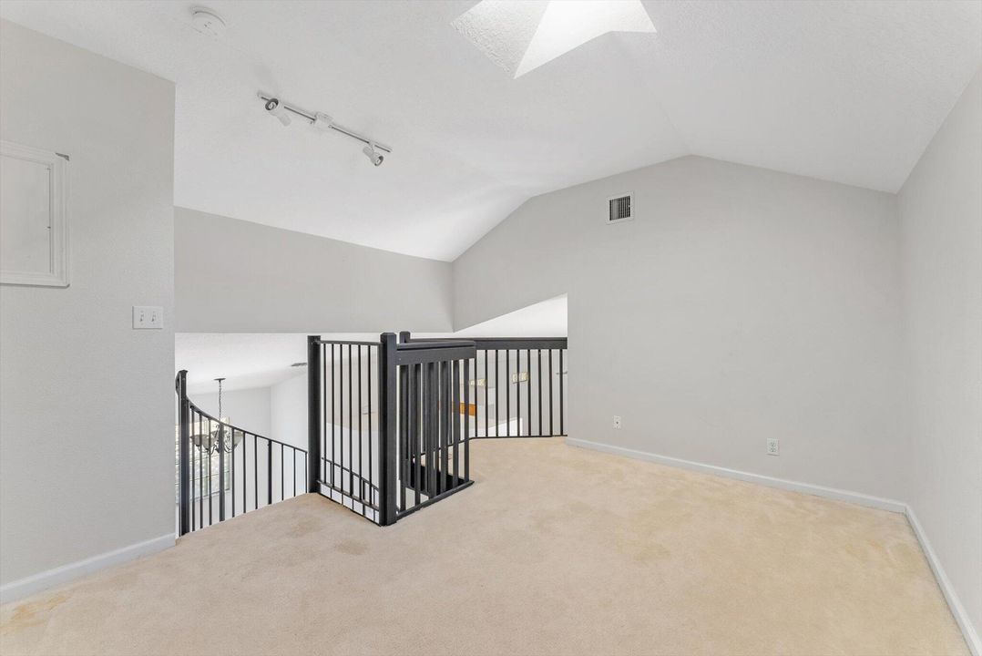 For Rent: $4,000 (4 beds, 3 baths, 1945 Square Feet)