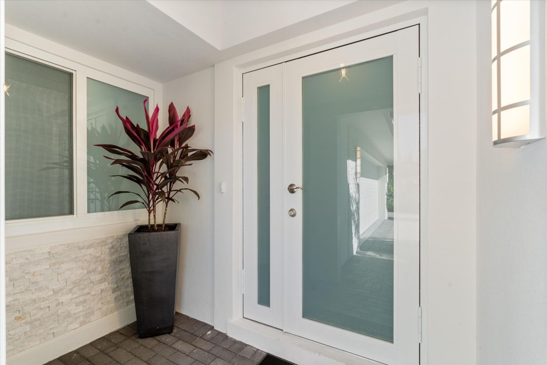 For Sale: $3,495,000 (3 beds, 3 baths, 2752 Square Feet)