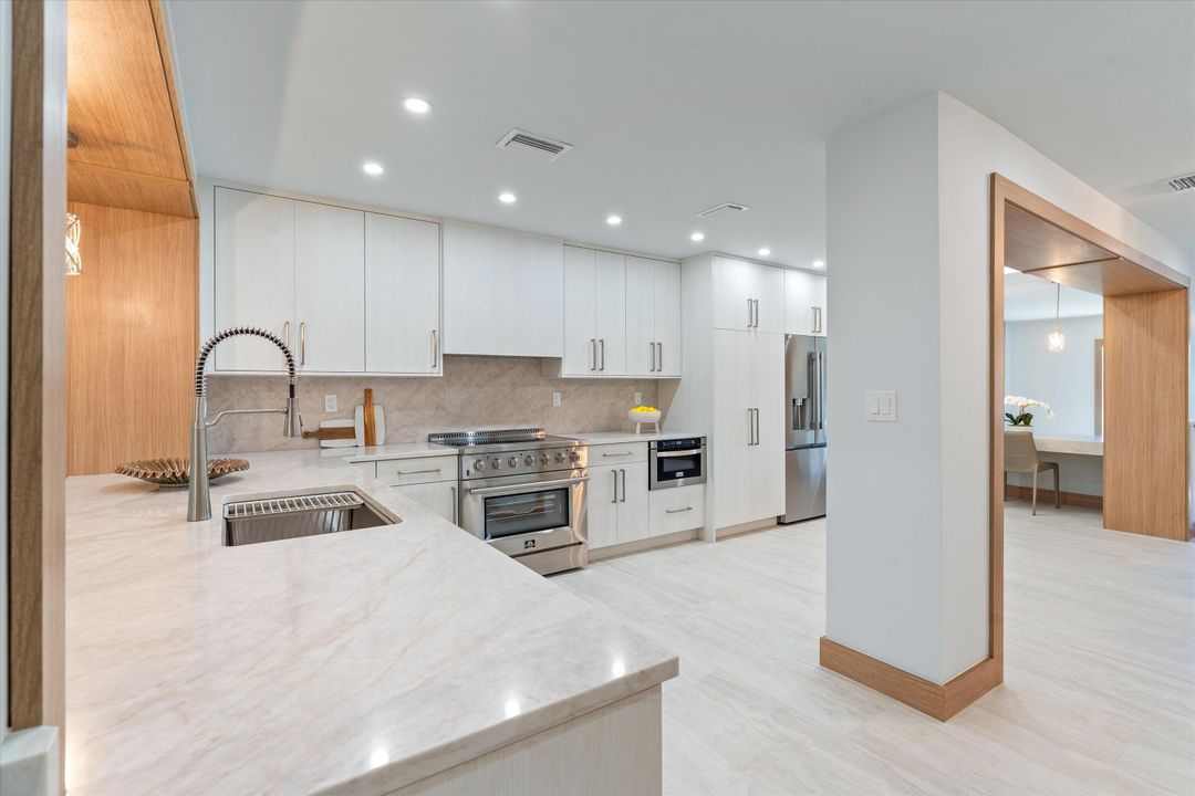 For Sale: $3,495,000 (3 beds, 3 baths, 2752 Square Feet)