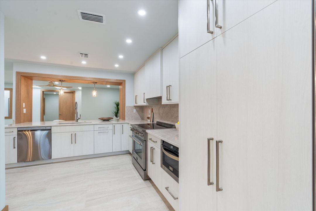 For Sale: $3,495,000 (3 beds, 3 baths, 2752 Square Feet)