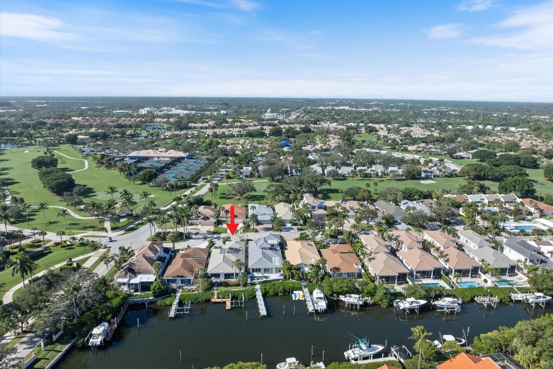 For Sale: $3,495,000 (3 beds, 3 baths, 2752 Square Feet)