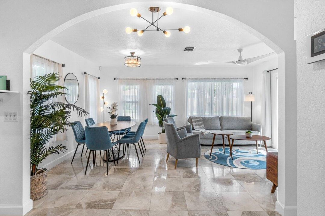 For Rent: $13,500 (2 beds, 2 baths, 1135 Square Feet)