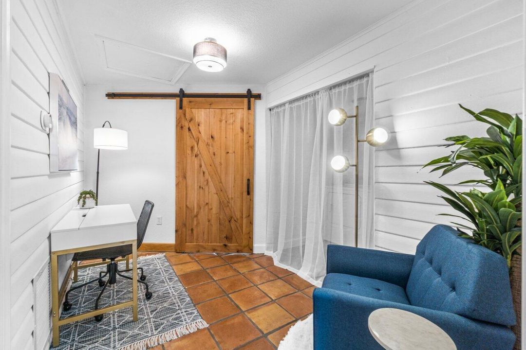 For Rent: $13,500 (2 beds, 2 baths, 1135 Square Feet)