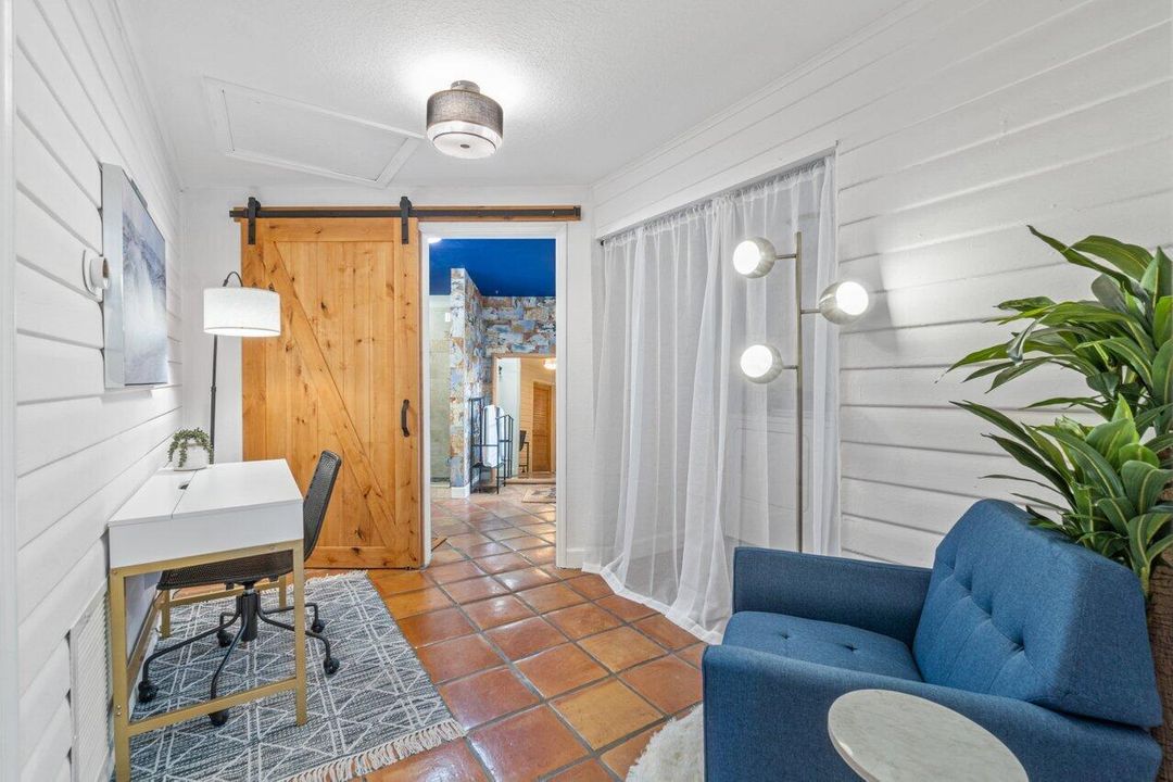 For Rent: $13,500 (2 beds, 2 baths, 1135 Square Feet)