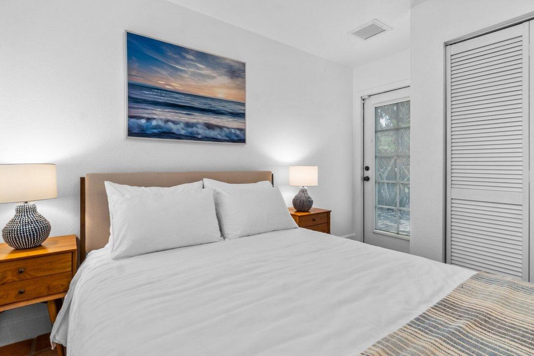 For Rent: $13,500 (2 beds, 2 baths, 1135 Square Feet)