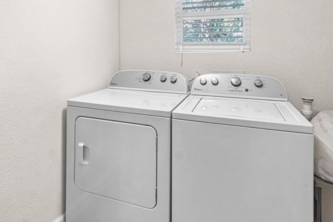 For Rent: $13,500 (2 beds, 2 baths, 1135 Square Feet)