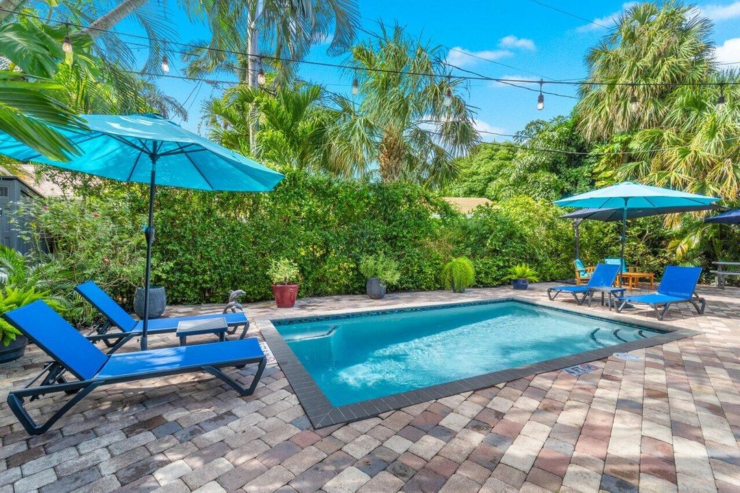 For Rent: $13,500 (2 beds, 2 baths, 1135 Square Feet)