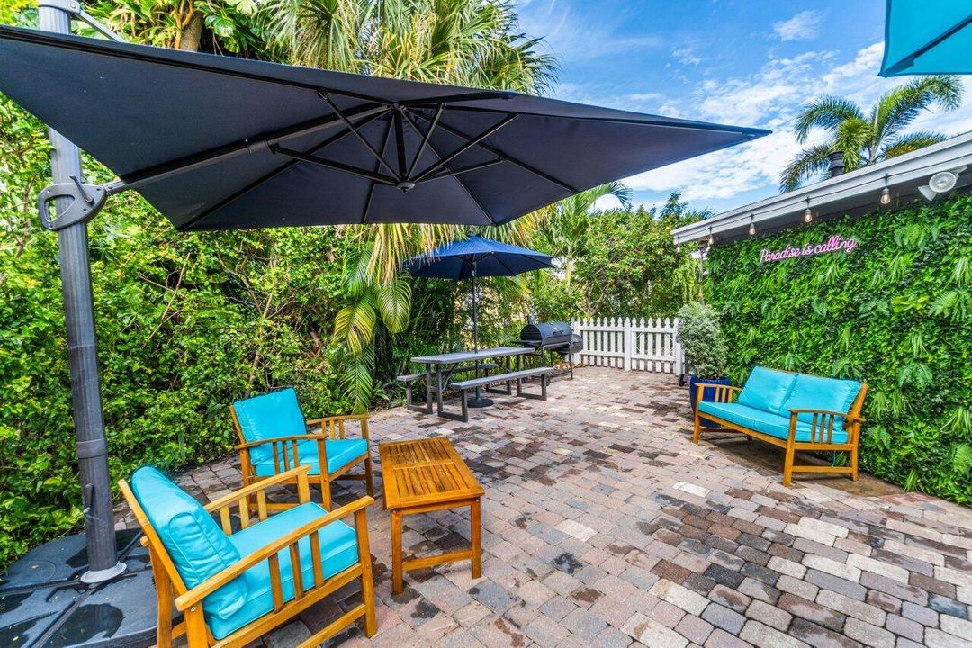 For Rent: $13,500 (2 beds, 2 baths, 1135 Square Feet)