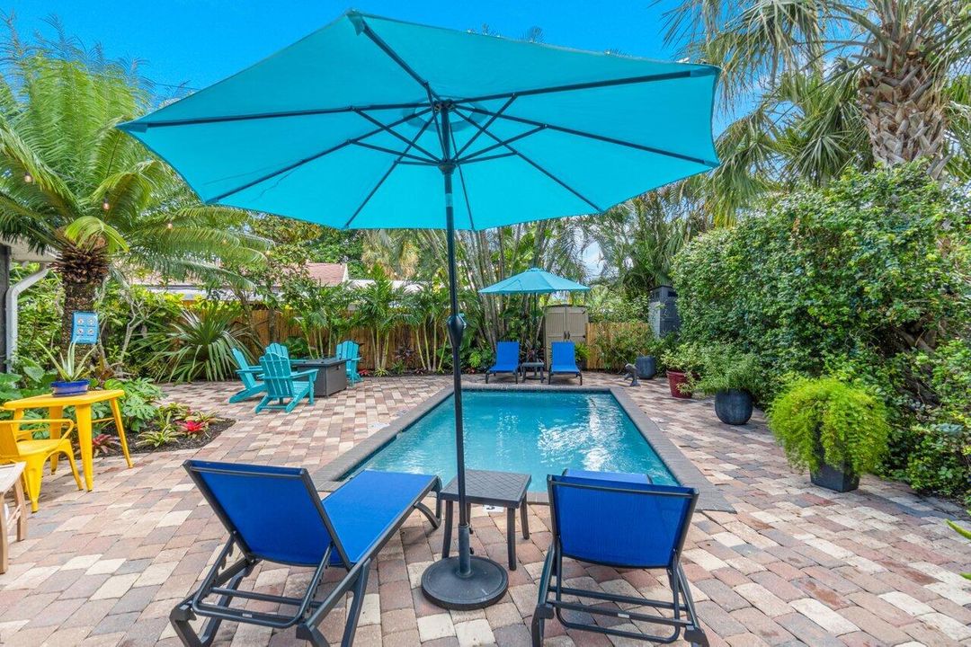 For Rent: $13,500 (2 beds, 2 baths, 1135 Square Feet)