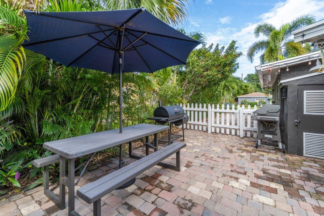 For Rent: $13,500 (2 beds, 2 baths, 1135 Square Feet)