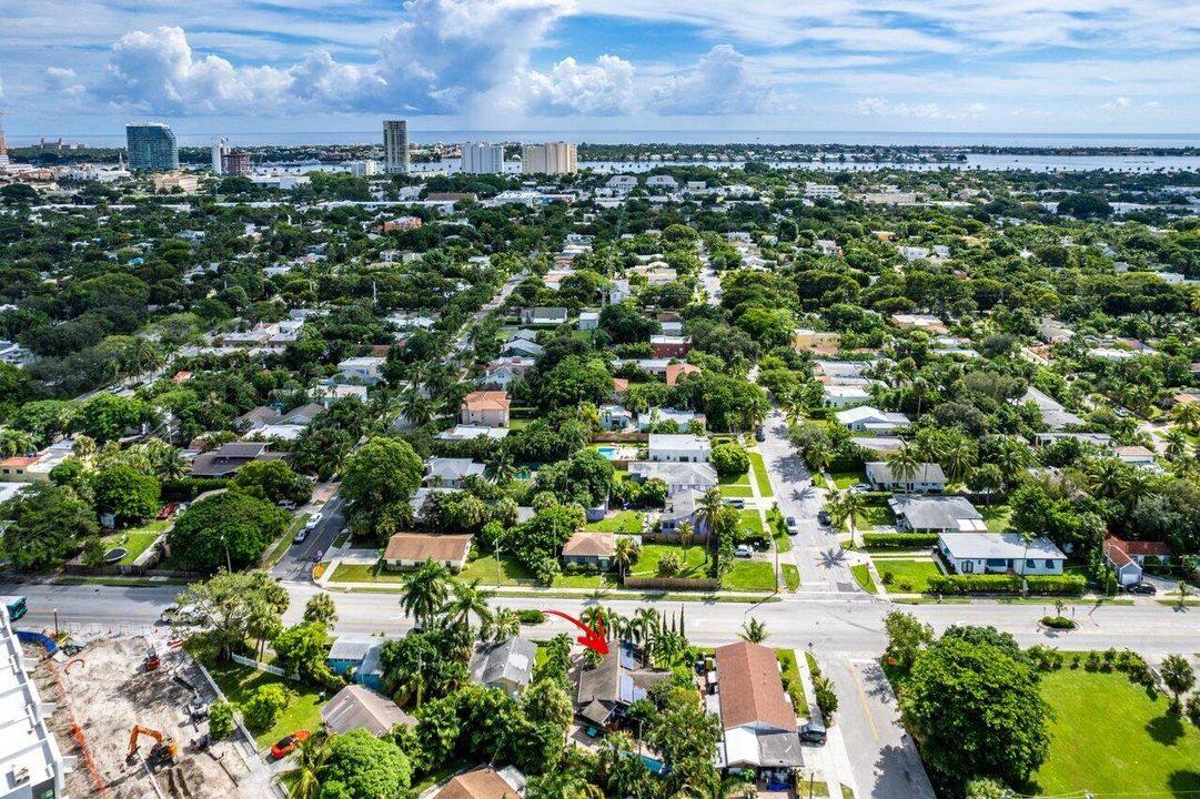 For Rent: $13,500 (2 beds, 2 baths, 1135 Square Feet)