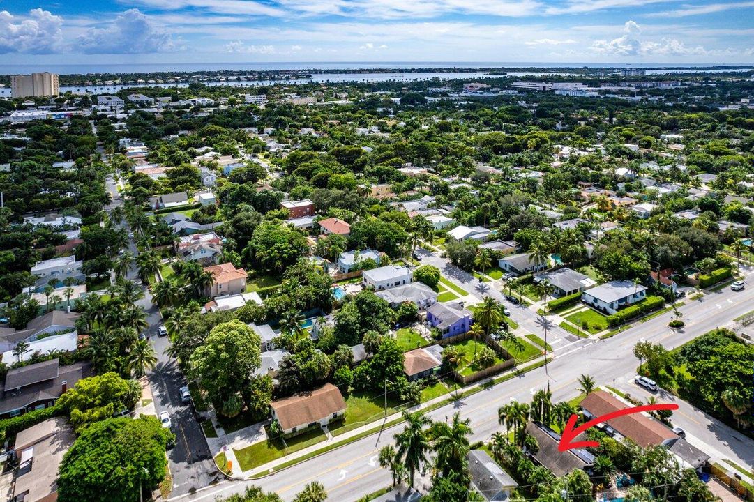 For Rent: $13,500 (2 beds, 2 baths, 1135 Square Feet)