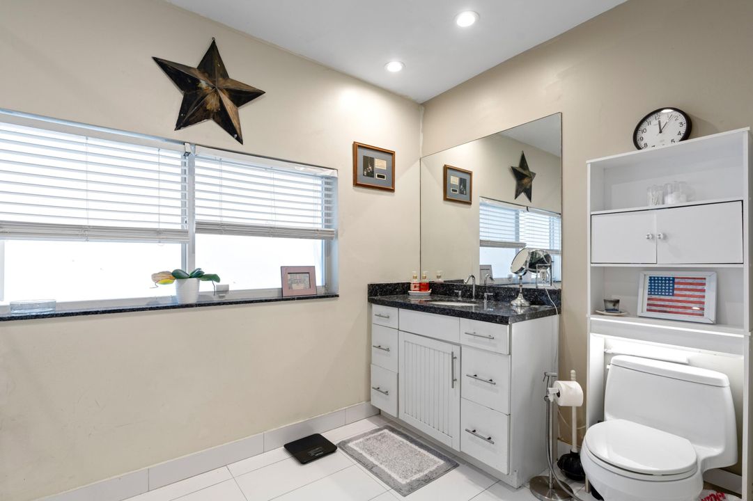 待售: $799,000 (3 贝兹, 3 浴室, 2305 平方英尺)