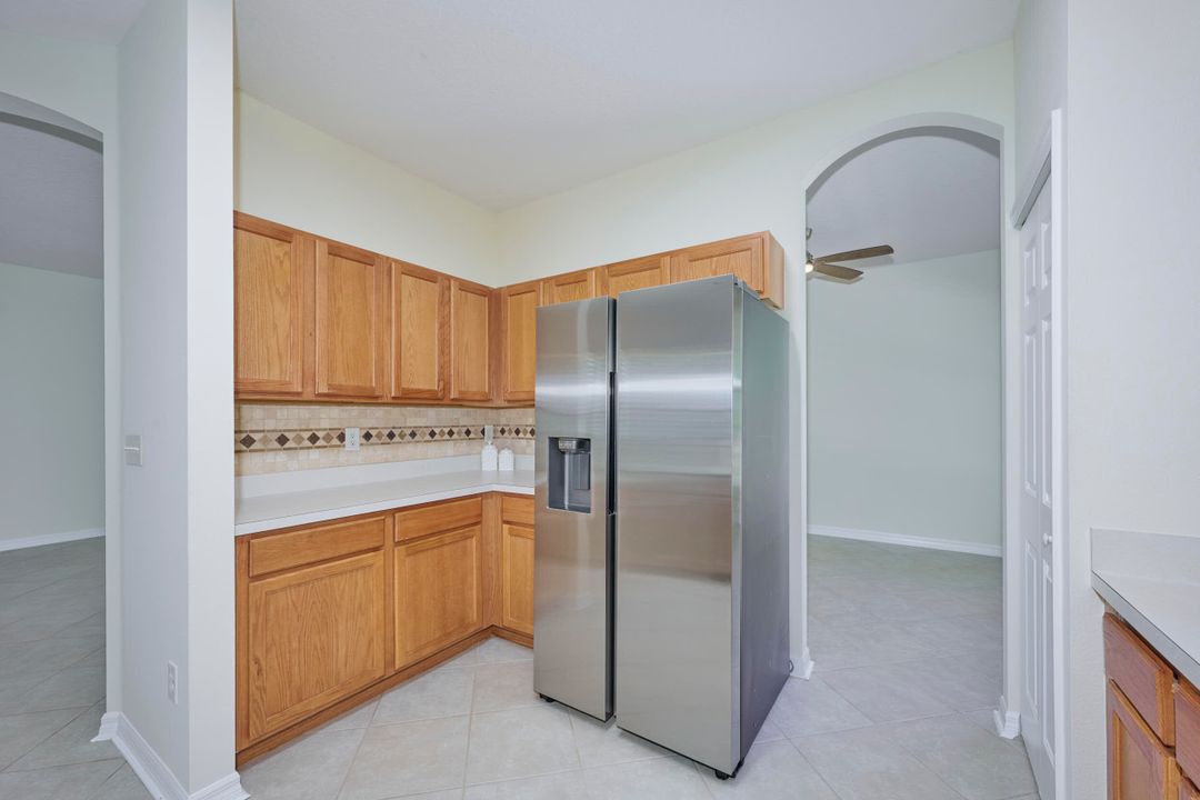 For Rent: $2,250 (3 beds, 2 baths, 2000 Square Feet)