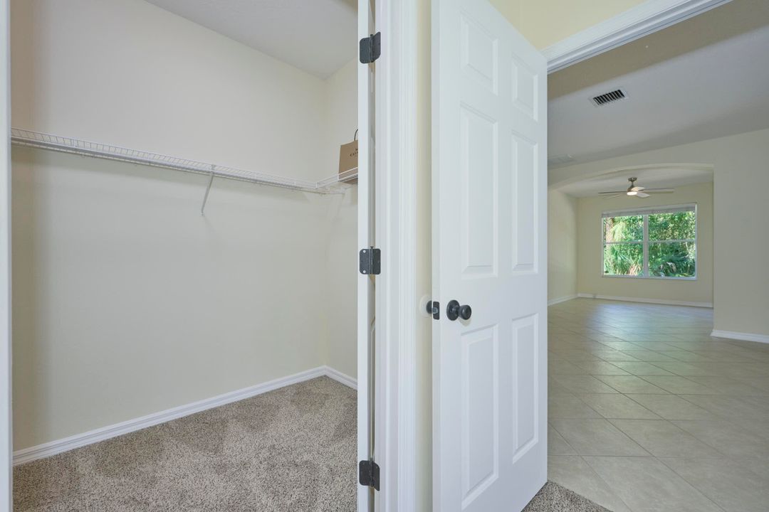 For Rent: $2,250 (3 beds, 2 baths, 2000 Square Feet)