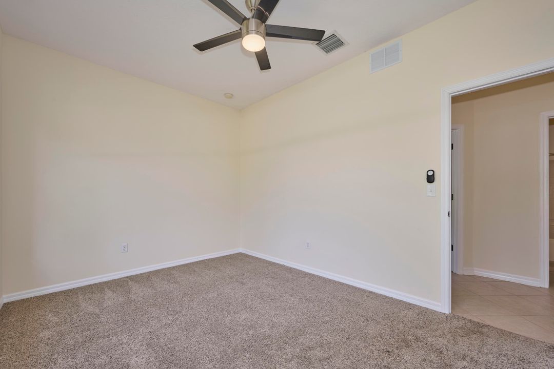 For Rent: $2,250 (3 beds, 2 baths, 2000 Square Feet)