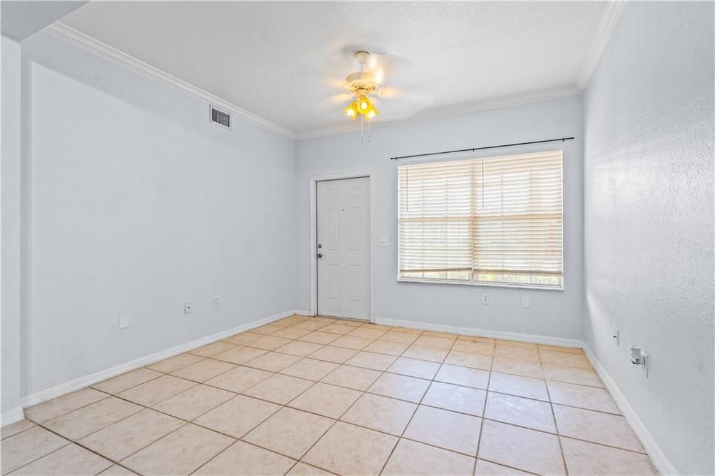 На продажу: $199,000 (2 спален, 2 ванн, 1035 Квадратных фут)