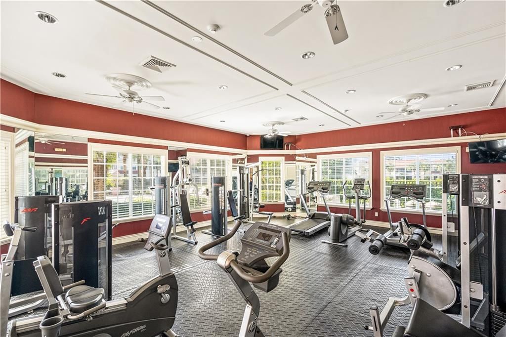 На продажу: $199,000 (2 спален, 2 ванн, 1035 Квадратных фут)