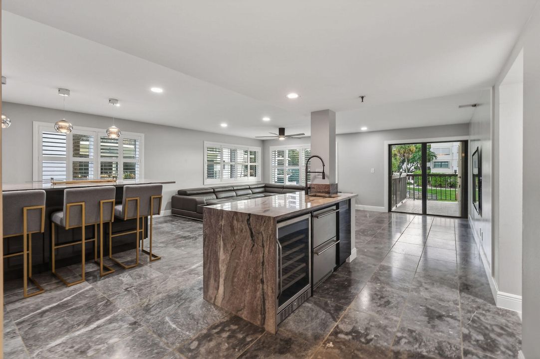 En Venta: $675,000 (3 camas, 2 baños, 2011 Pies cuadrados)