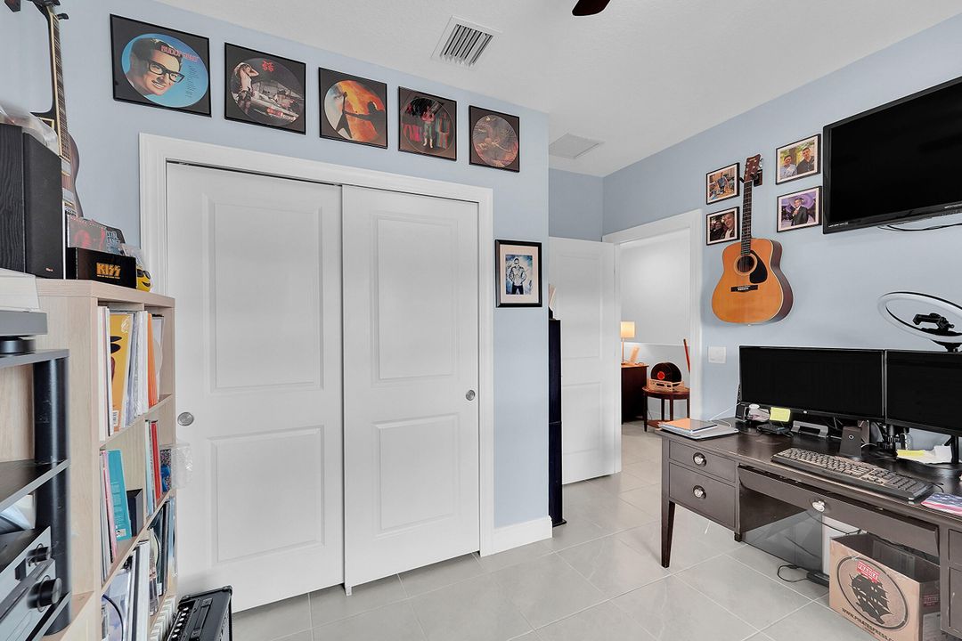 На продажу: $599,000 (3 спален, 2 ванн, 1787 Квадратных фут)