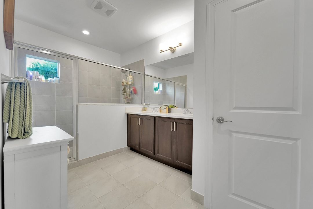 На продажу: $599,000 (3 спален, 2 ванн, 1787 Квадратных фут)