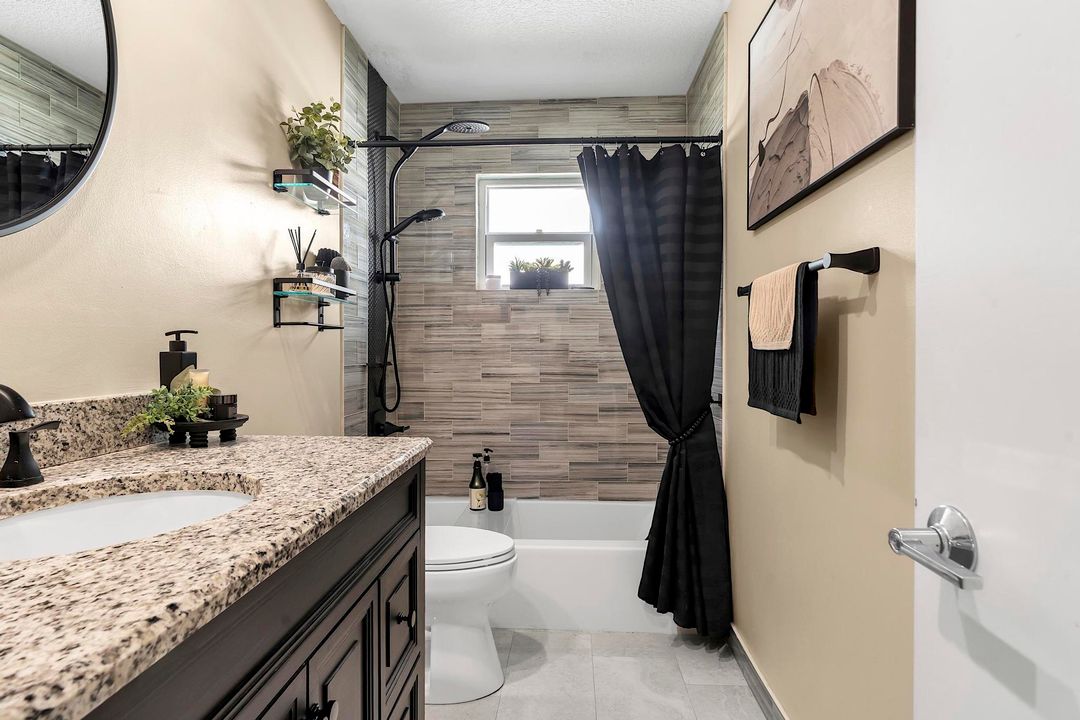 На продажу: $350,000 (2 спален, 2 ванн, 1428 Квадратных фут)