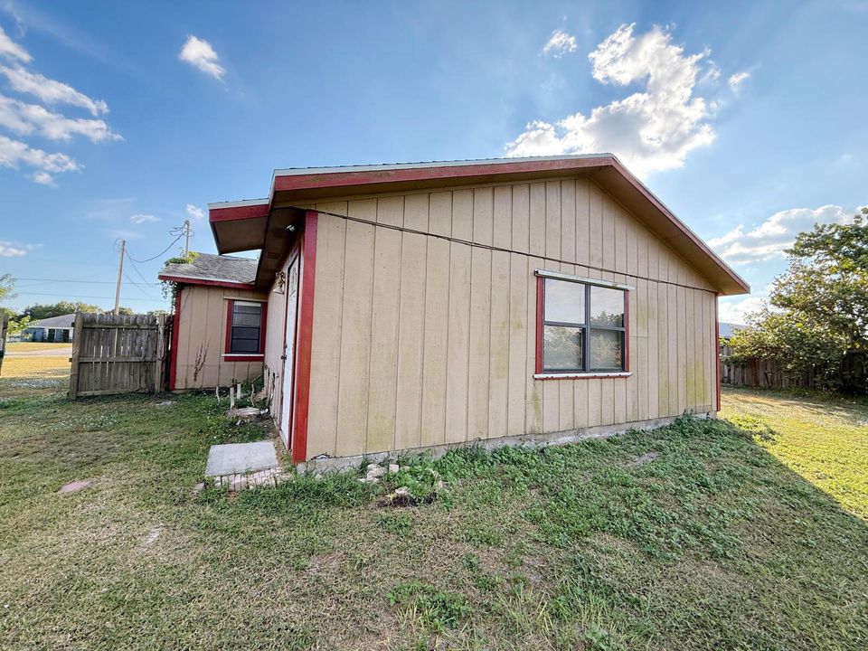 En Venta: $257,000 (2 camas, 2 baños, 1512 Pies cuadrados)