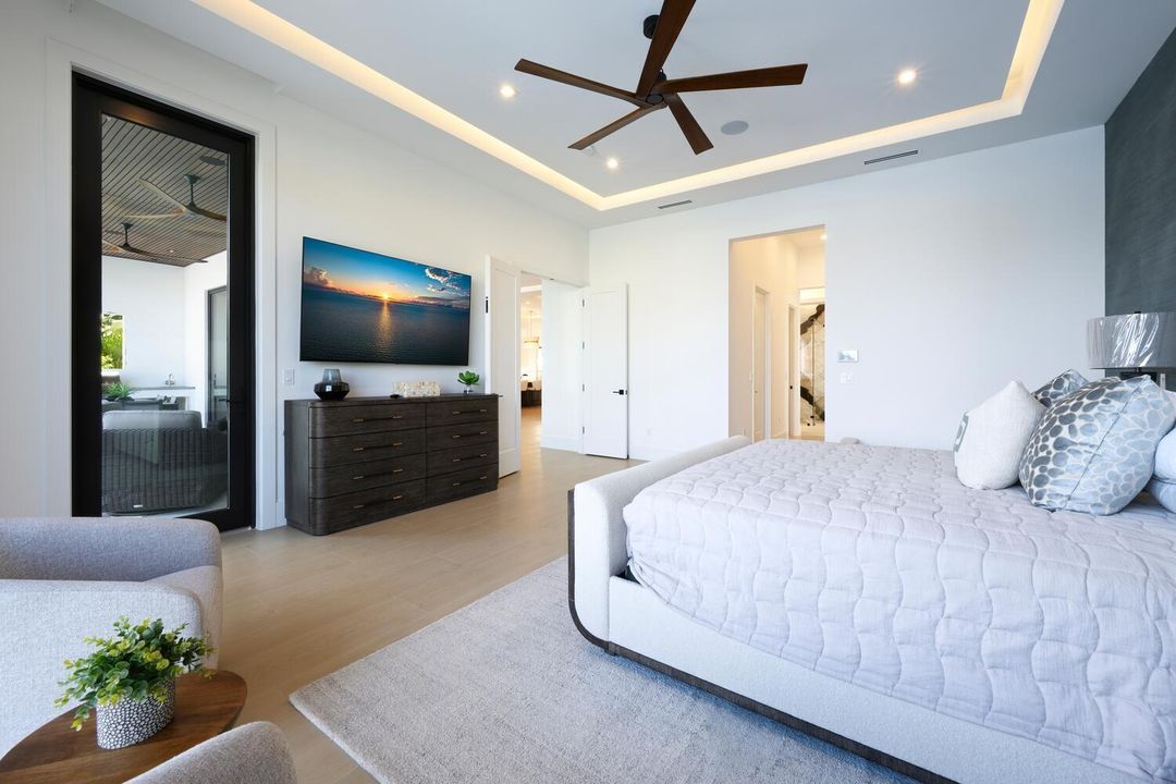 待售: $10,800,000 (6 贝兹, 7 浴室, 7100 平方英尺)