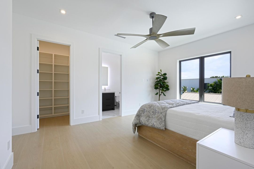 待售: $10,800,000 (6 贝兹, 7 浴室, 7100 平方英尺)