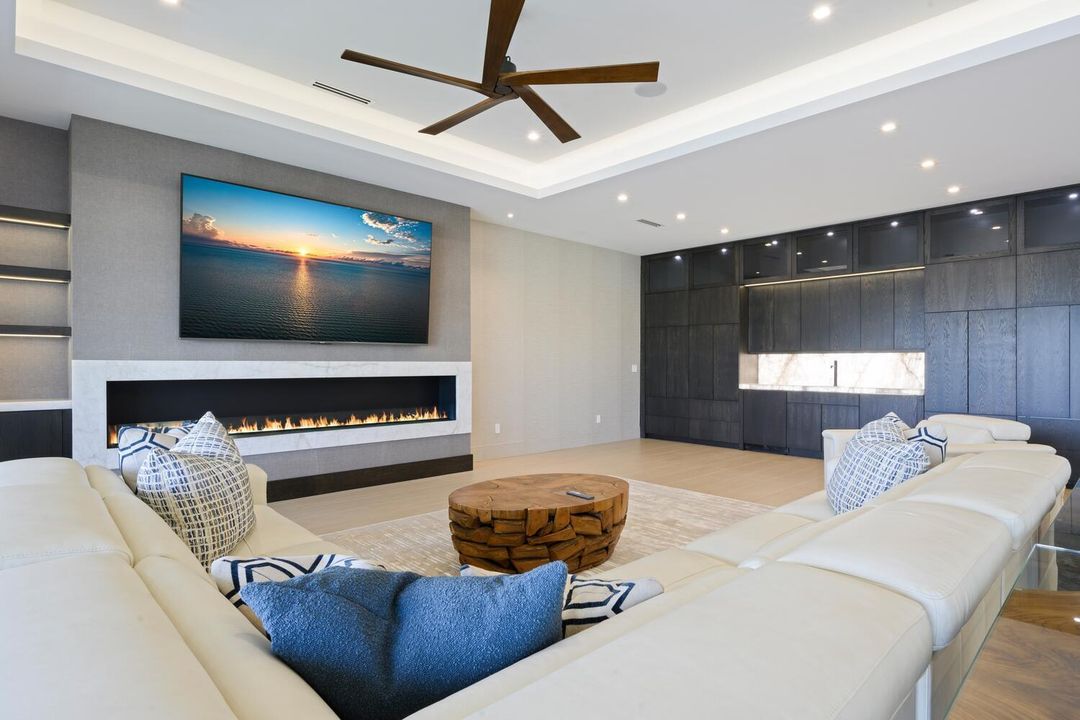 待售: $10,800,000 (6 贝兹, 7 浴室, 7100 平方英尺)