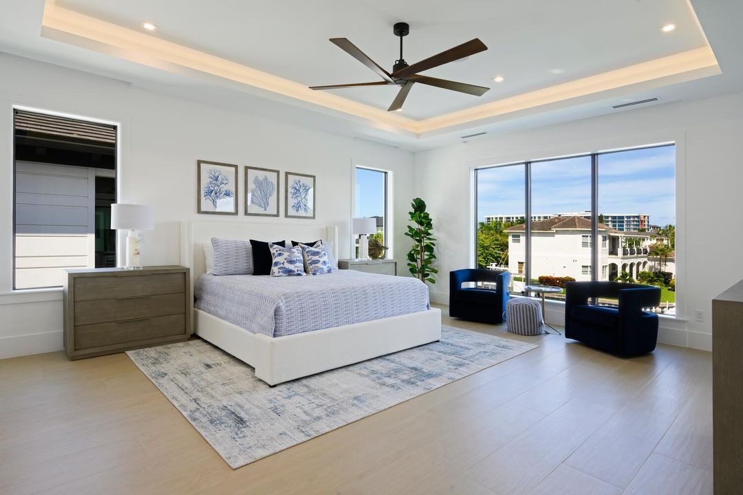 待售: $10,800,000 (6 贝兹, 7 浴室, 7100 平方英尺)