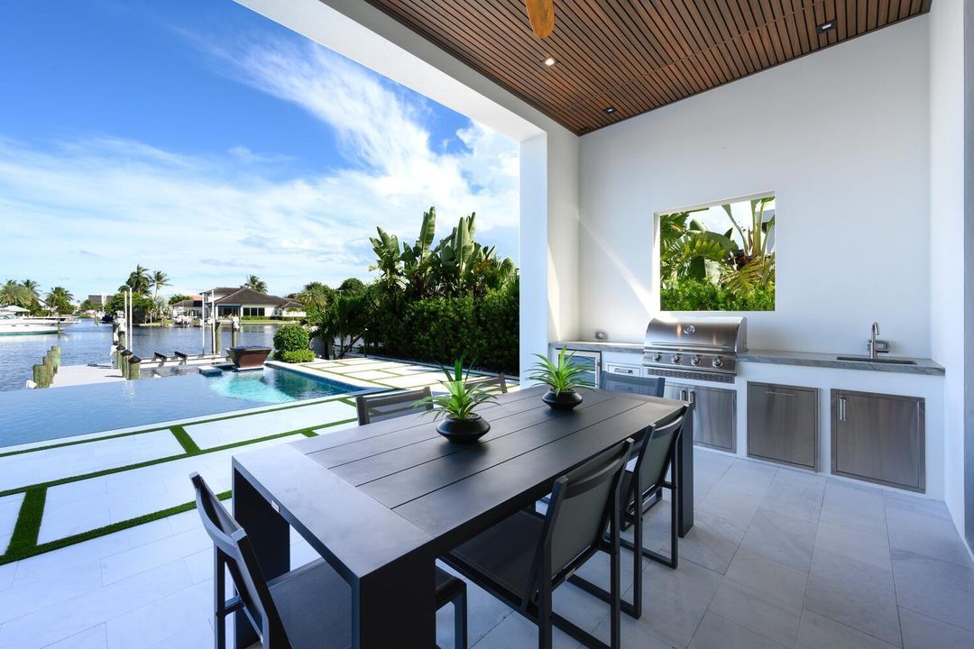 待售: $10,800,000 (6 贝兹, 7 浴室, 7100 平方英尺)