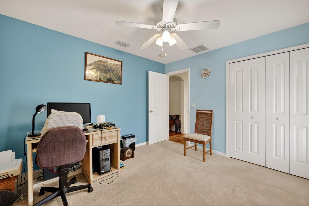 待售: $420,000 (4 贝兹, 3 浴室, 2028 平方英尺)