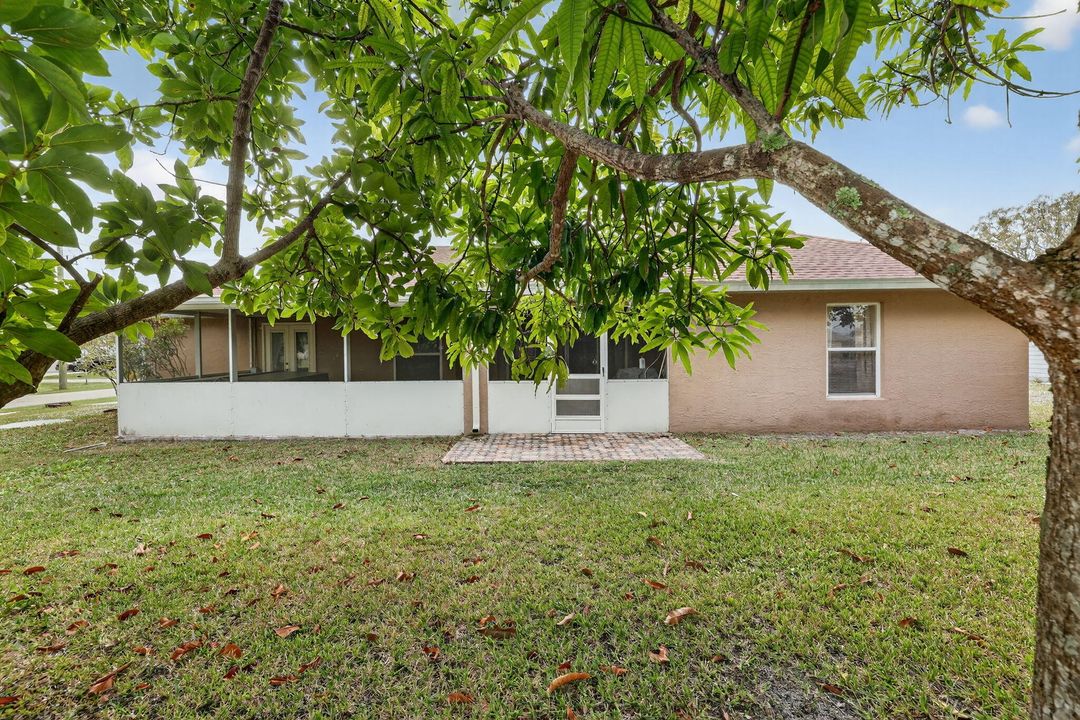 待售: $420,000 (4 贝兹, 3 浴室, 2028 平方英尺)