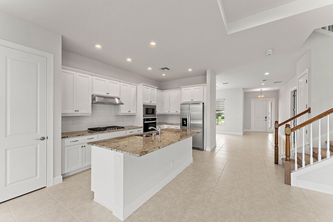 En Renta: $5,300 (5 camas, 3 baños, 3151 Pies cuadrados)