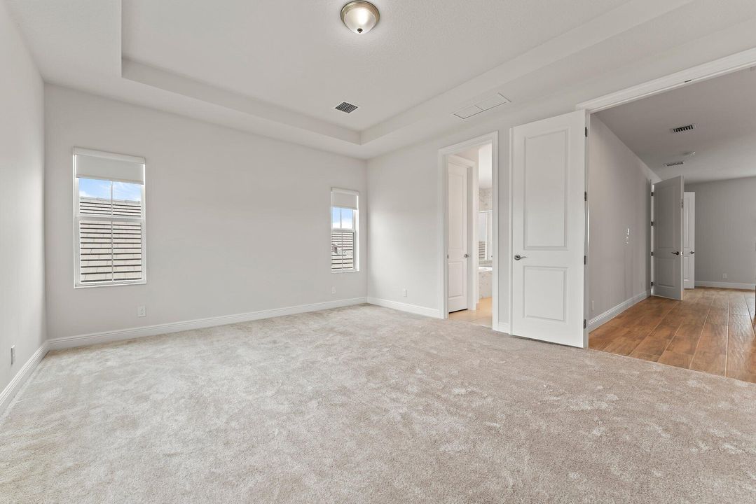 En Renta: $5,300 (5 camas, 3 baños, 3151 Pies cuadrados)