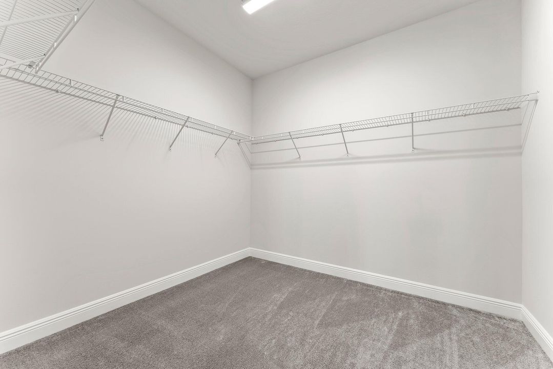 En Renta: $5,300 (5 camas, 3 baños, 3151 Pies cuadrados)