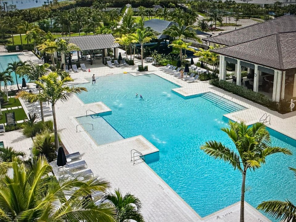 En Renta: $5,300 (5 camas, 3 baños, 3151 Pies cuadrados)