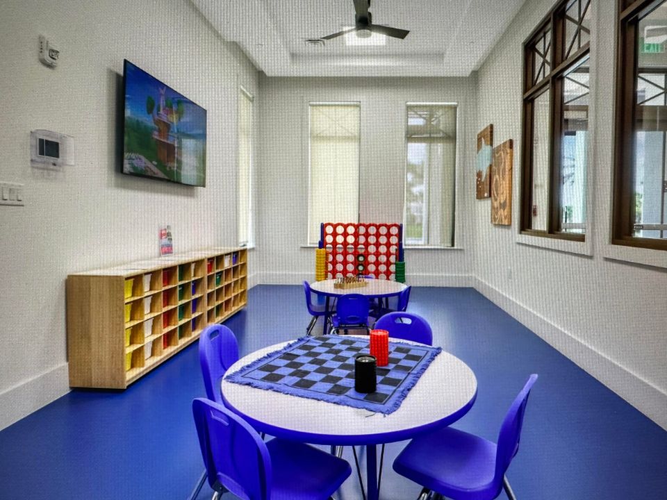 En Renta: $5,300 (5 camas, 3 baños, 3151 Pies cuadrados)